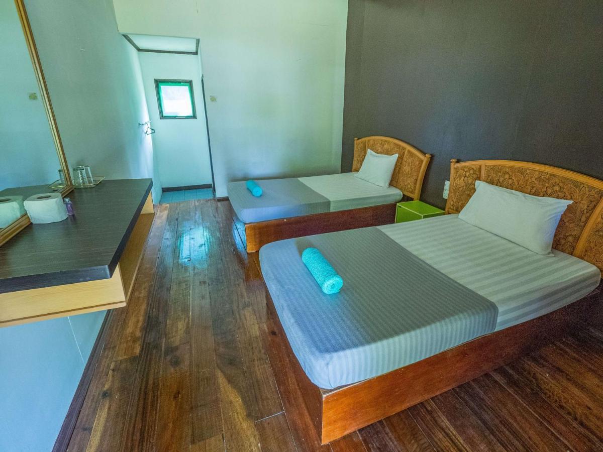 Benarat Lodge Мулу Экстерьер фото