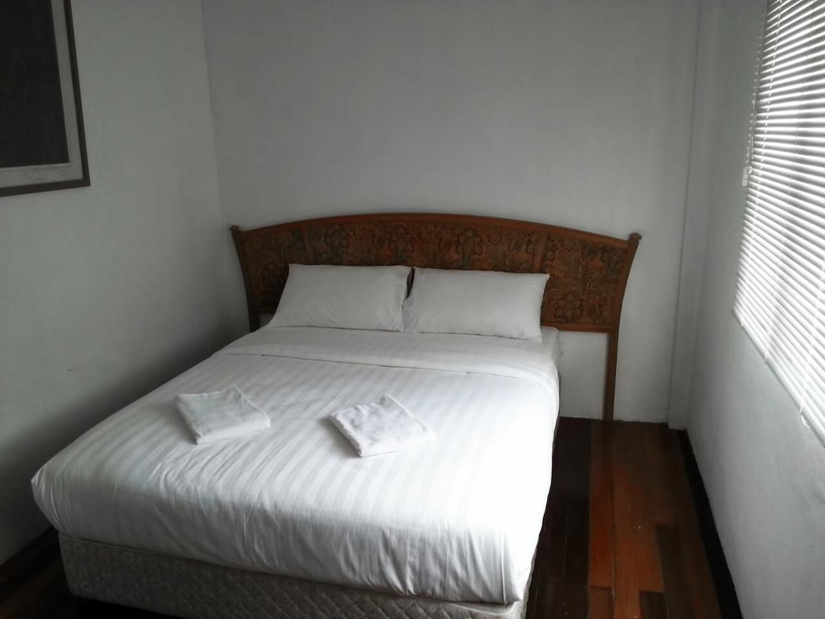 Benarat Lodge Мулу Экстерьер фото